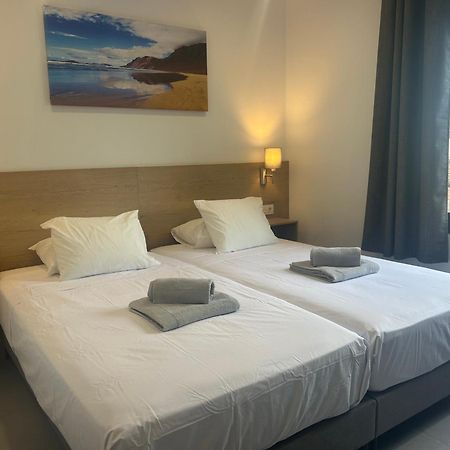 Stunning 2 Bedroom Seafront Apartment Puerto del Carmen  Exteriér fotografie