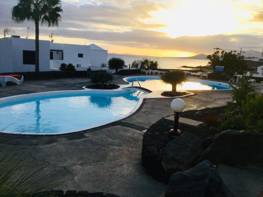 Stunning 2 Bedroom Seafront Apartment Puerto del Carmen  Exteriér fotografie