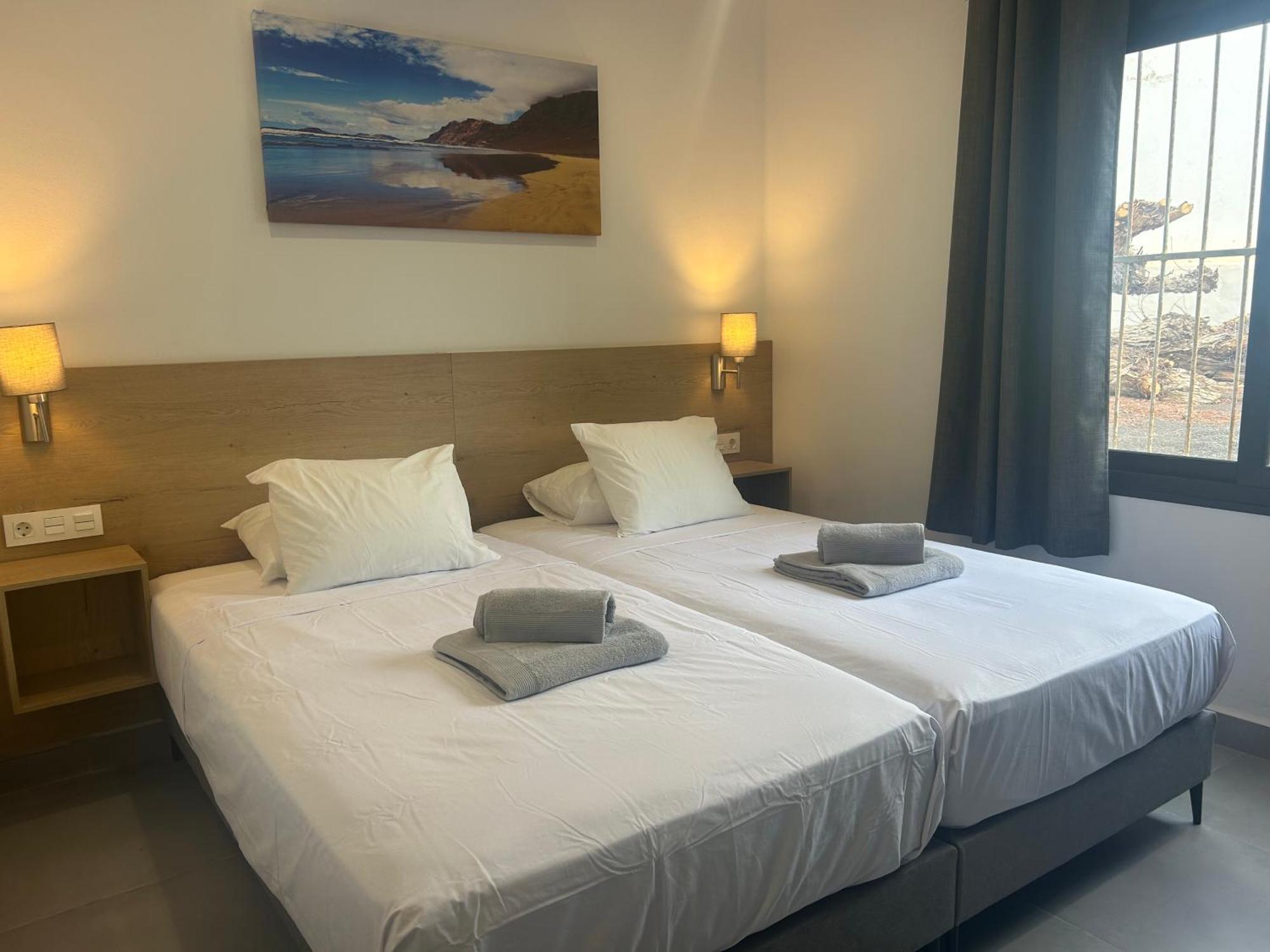 Stunning 2 Bedroom Seafront Apartment Puerto del Carmen  Exteriér fotografie