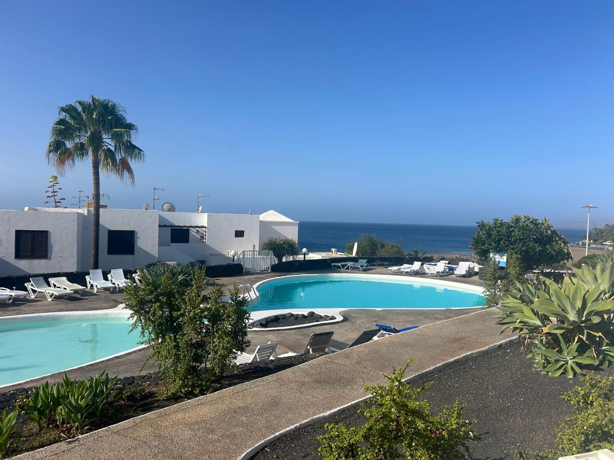Stunning 2 Bedroom Seafront Apartment Puerto del Carmen  Exteriér fotografie