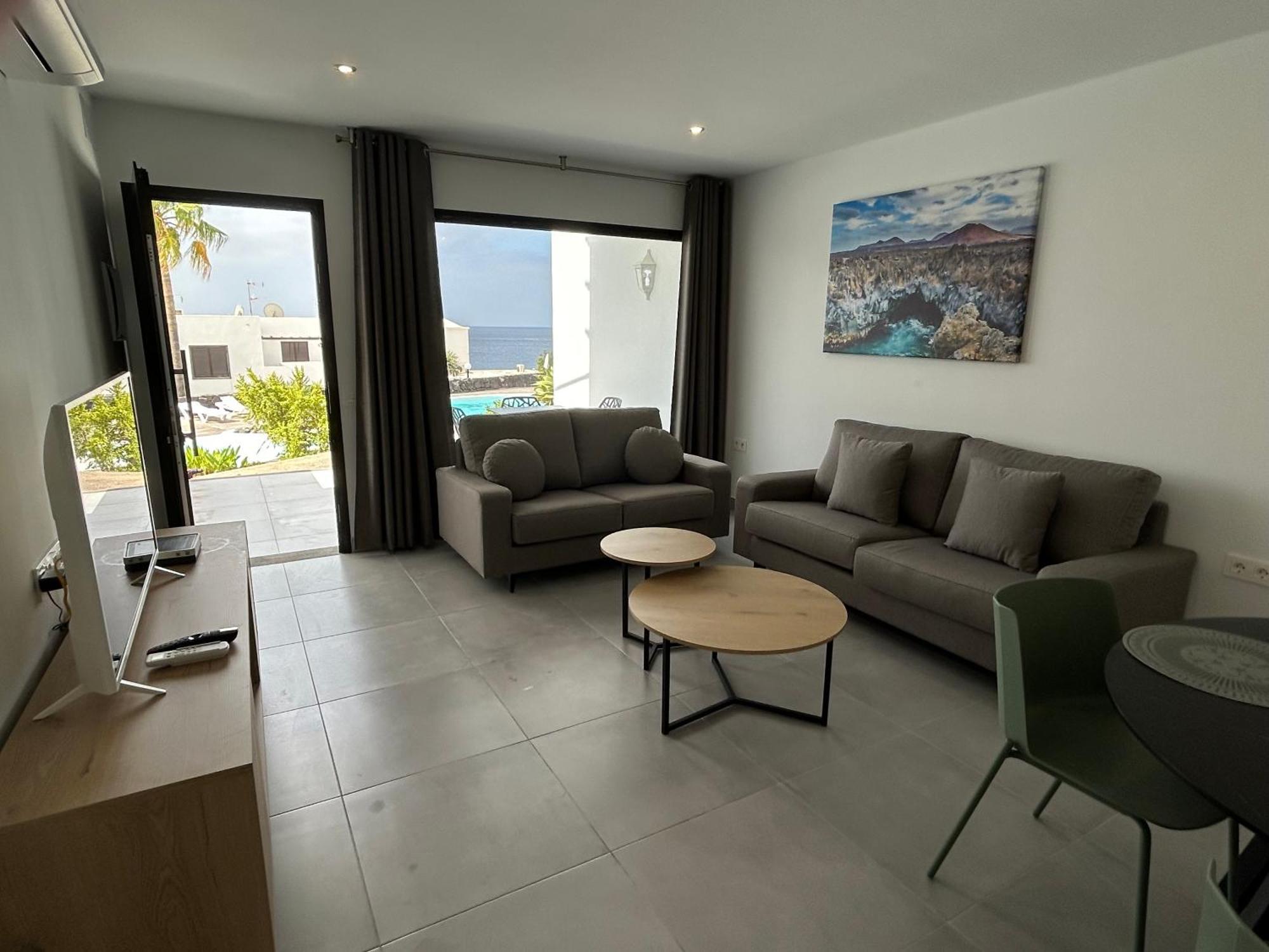 Stunning 2 Bedroom Seafront Apartment Puerto del Carmen  Exteriér fotografie