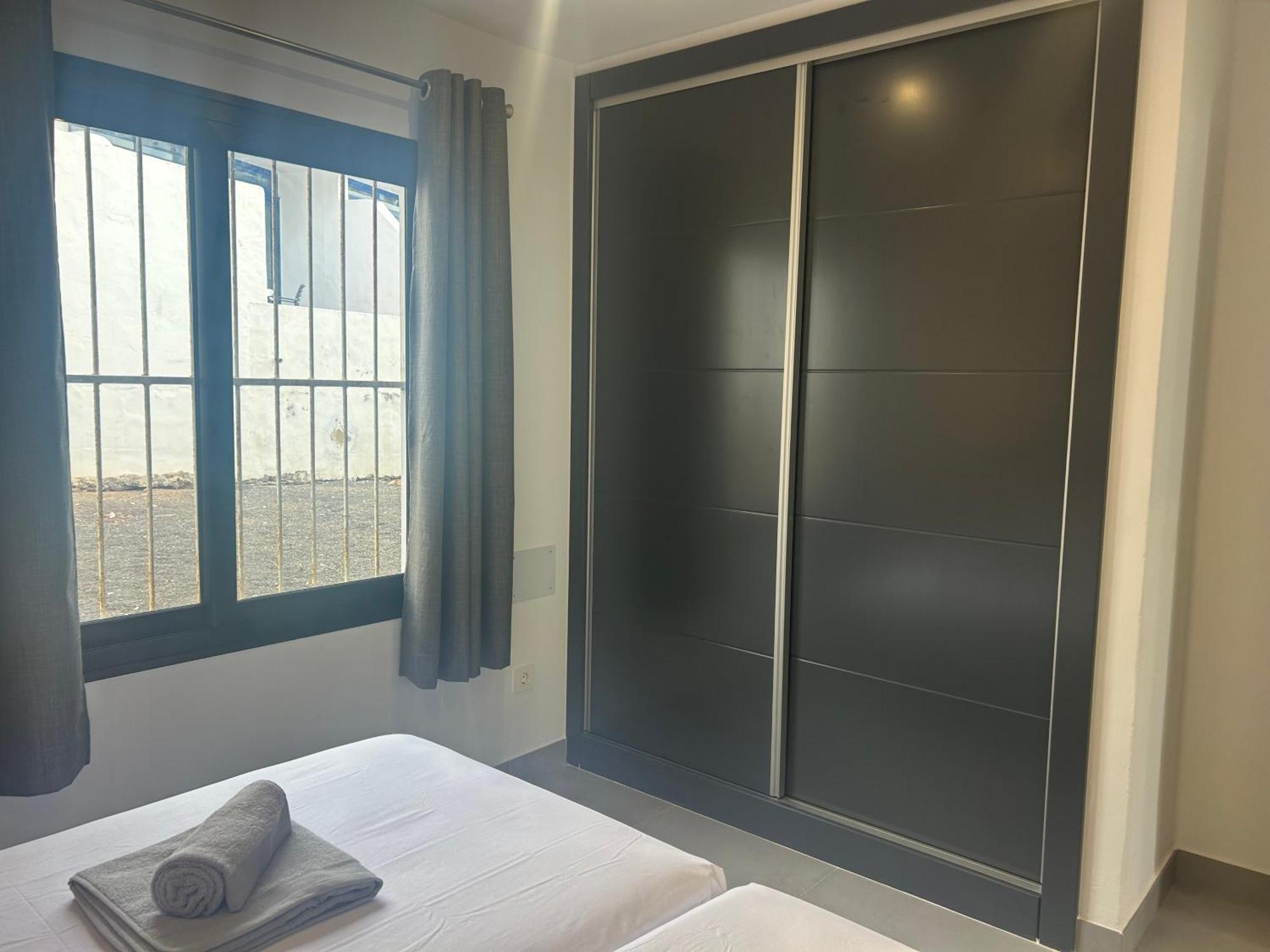 Stunning 2 Bedroom Seafront Apartment Puerto del Carmen  Exteriér fotografie
